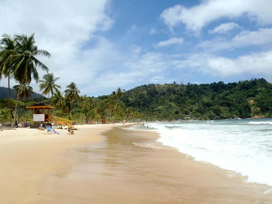 Maracas: Day Trip to Maracas Beach from Port of Spain - Pausing above the coast at Maracas Lookout